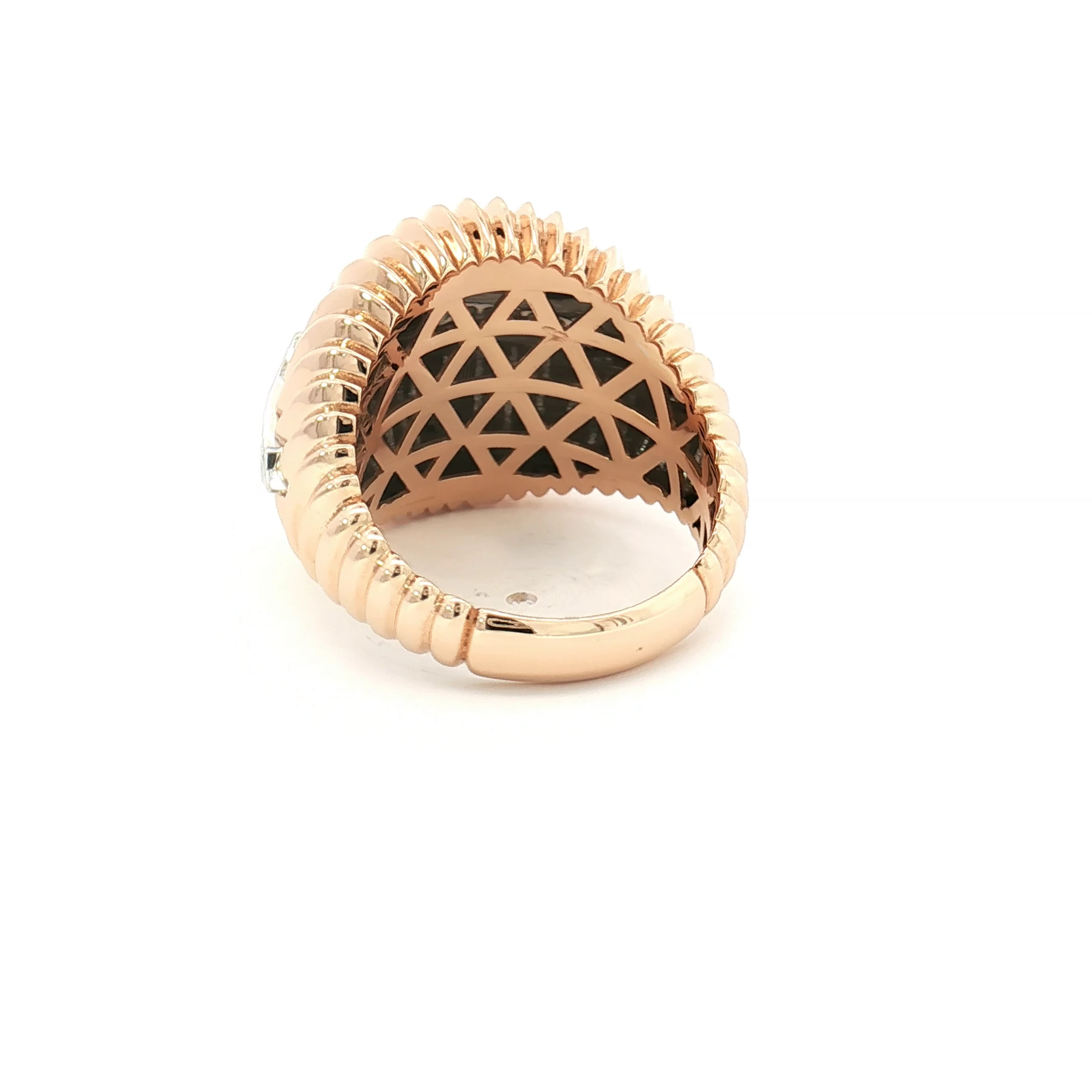Exclusivo anillo multi diamante en oro rosa 3